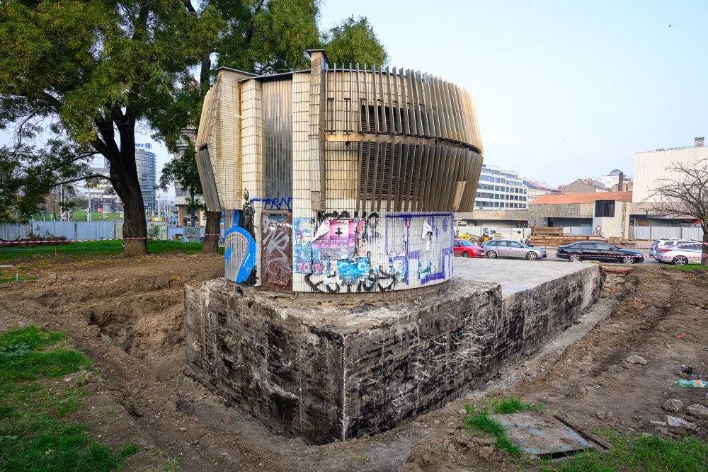 Ze stanice metra Florenc k autobusovému nádraží vystoupí lidé v lednu příštího roku