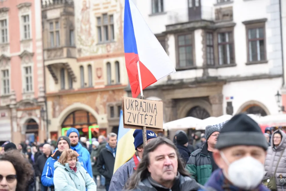 FOTOGALERIE: Podívejte se na atmosféru demonstrace Zůstaňme demokratickým srdcem Evropy Milionu chvilek