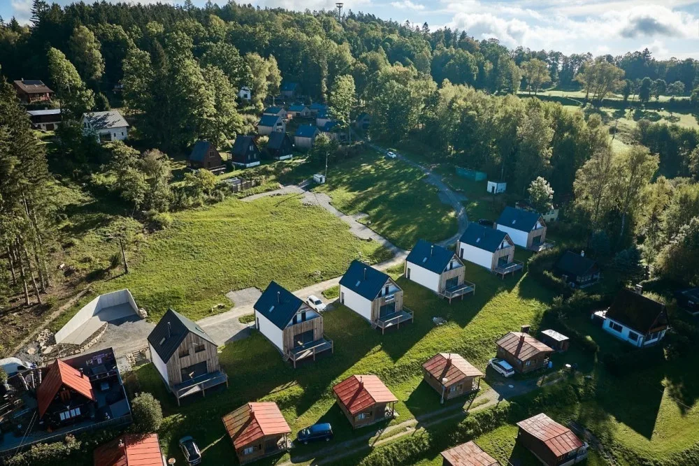 Jak uniknout z velkoměsta na Šumavu, Lipno nebo do Krkonoš? Rozhovor s Václavem Ovečkou, realitním makléřem s vášní pro jedinečné nemovitosti
