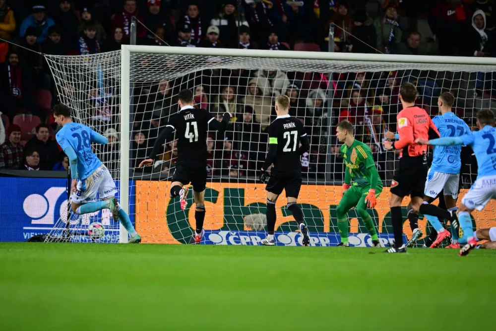 Fotbalisté Sparty remizovali s Teplicemi