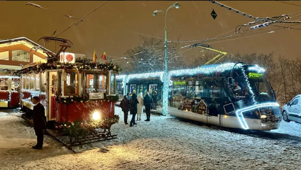 Dopravní podnik v sobotu vypraví tradiční Vánoční flotilu