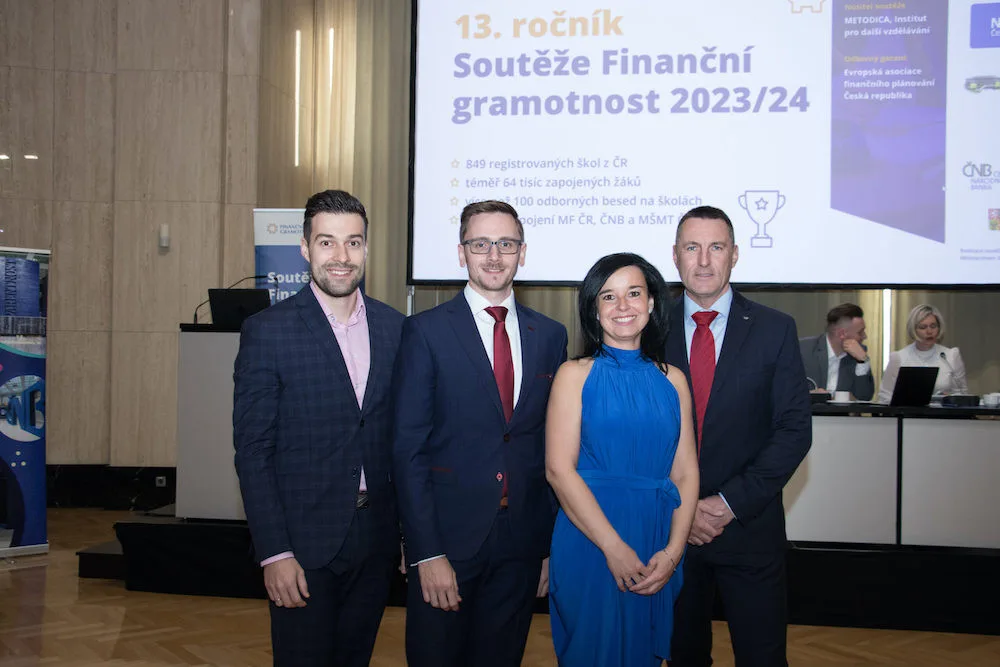 Přes 1000 škol z celého Česka se zapojuje do Soutěže Finanční gramotnost. Chtějí vychovat finančně zodpovědné žáky