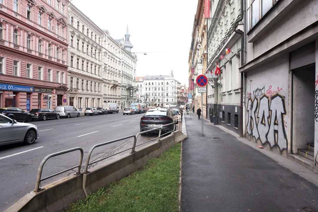 Ulice Legerova před.