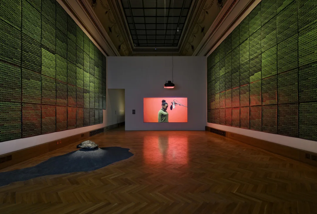 Poetics of Encryption, pohled do instalace, Galerie Rudolfinum