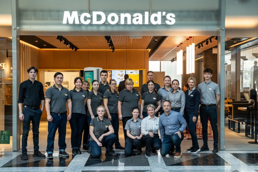 McDonald's otevřel restauraci na největším náměstí u nás