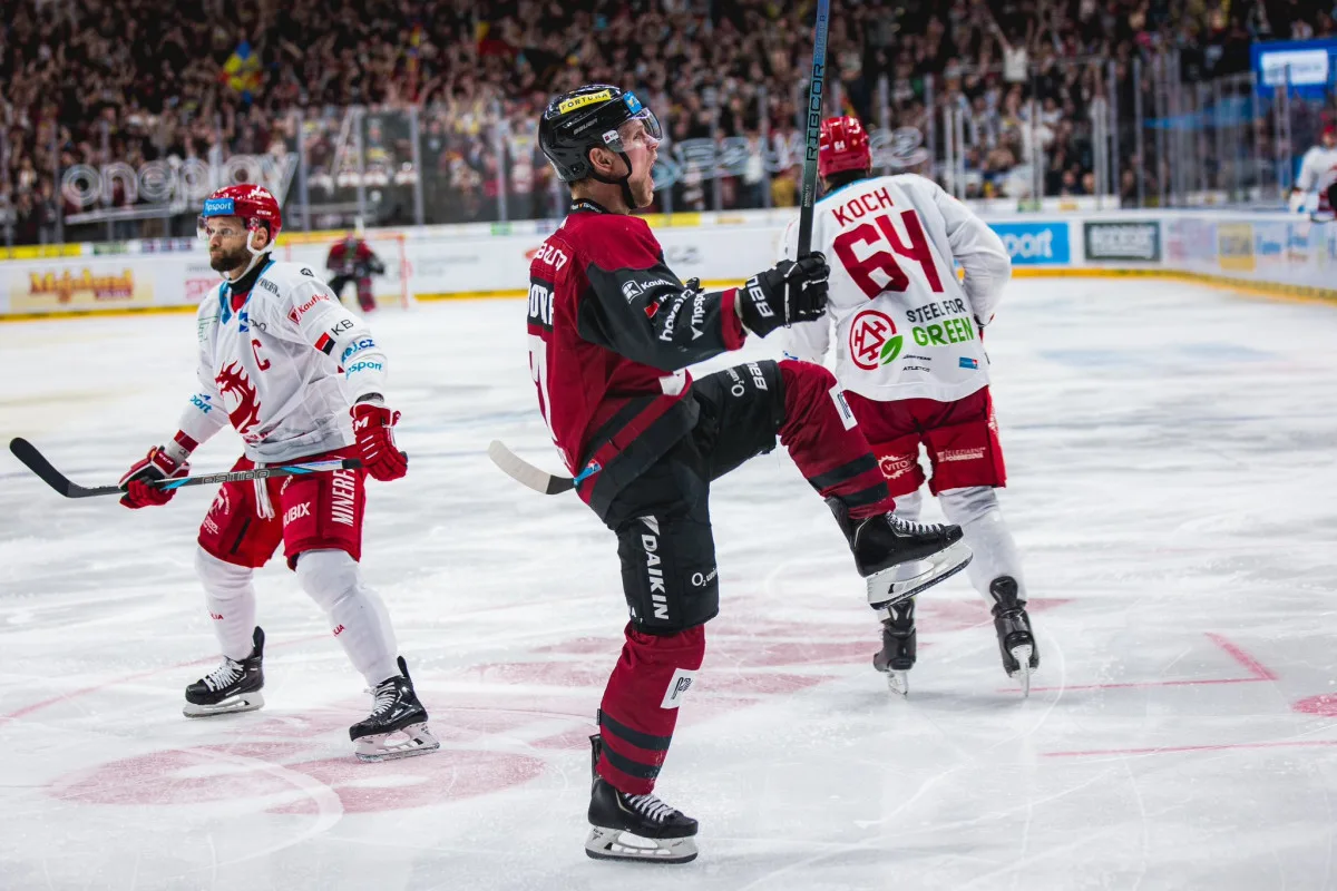 Sparta porazila Třinec v prodloužení