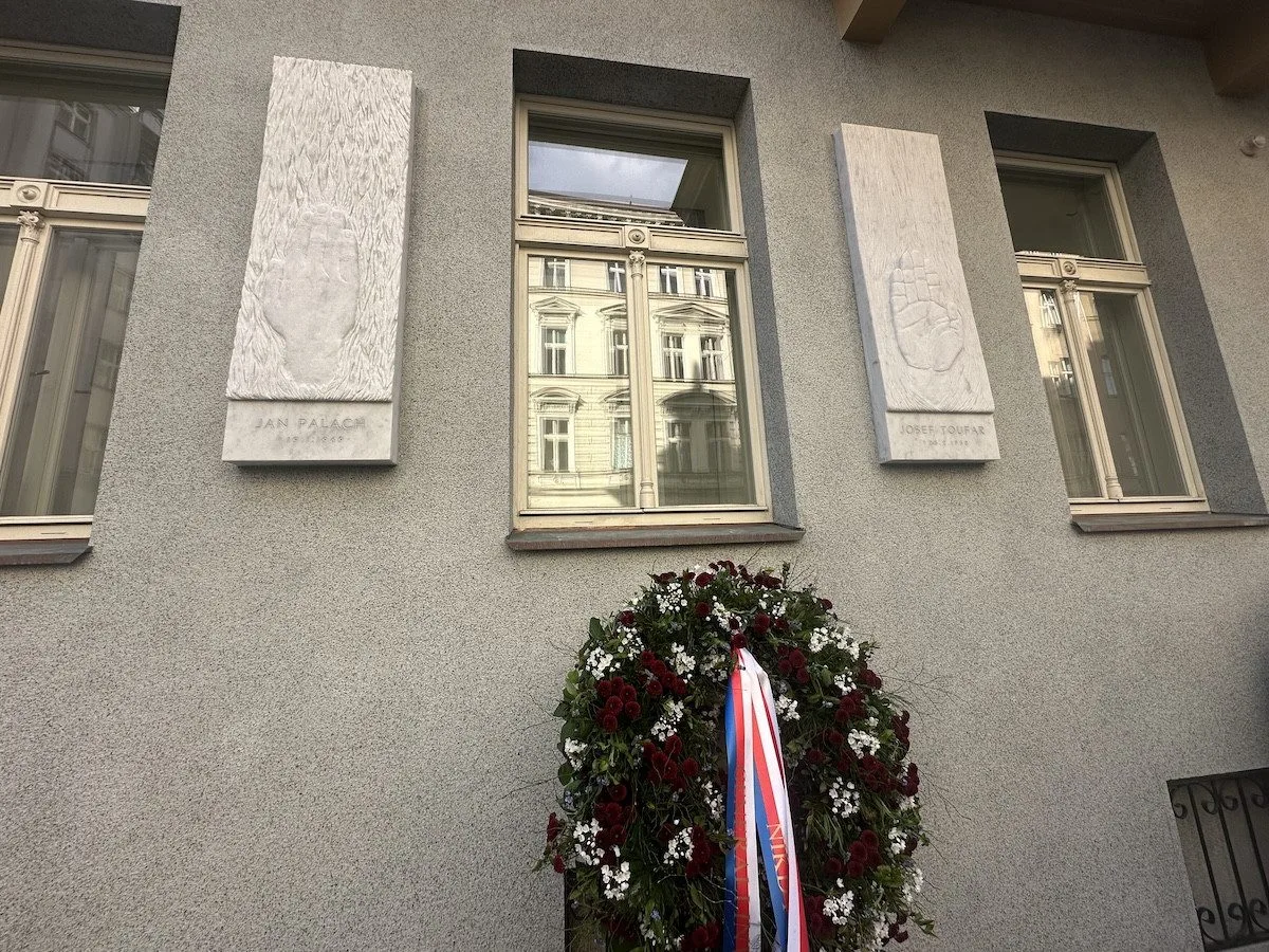 Dům, kde zemřeli Toufar a Palach, prošel rekonstrukcí za tři sta milionů. Je z něj hotel se stovkou pokojů