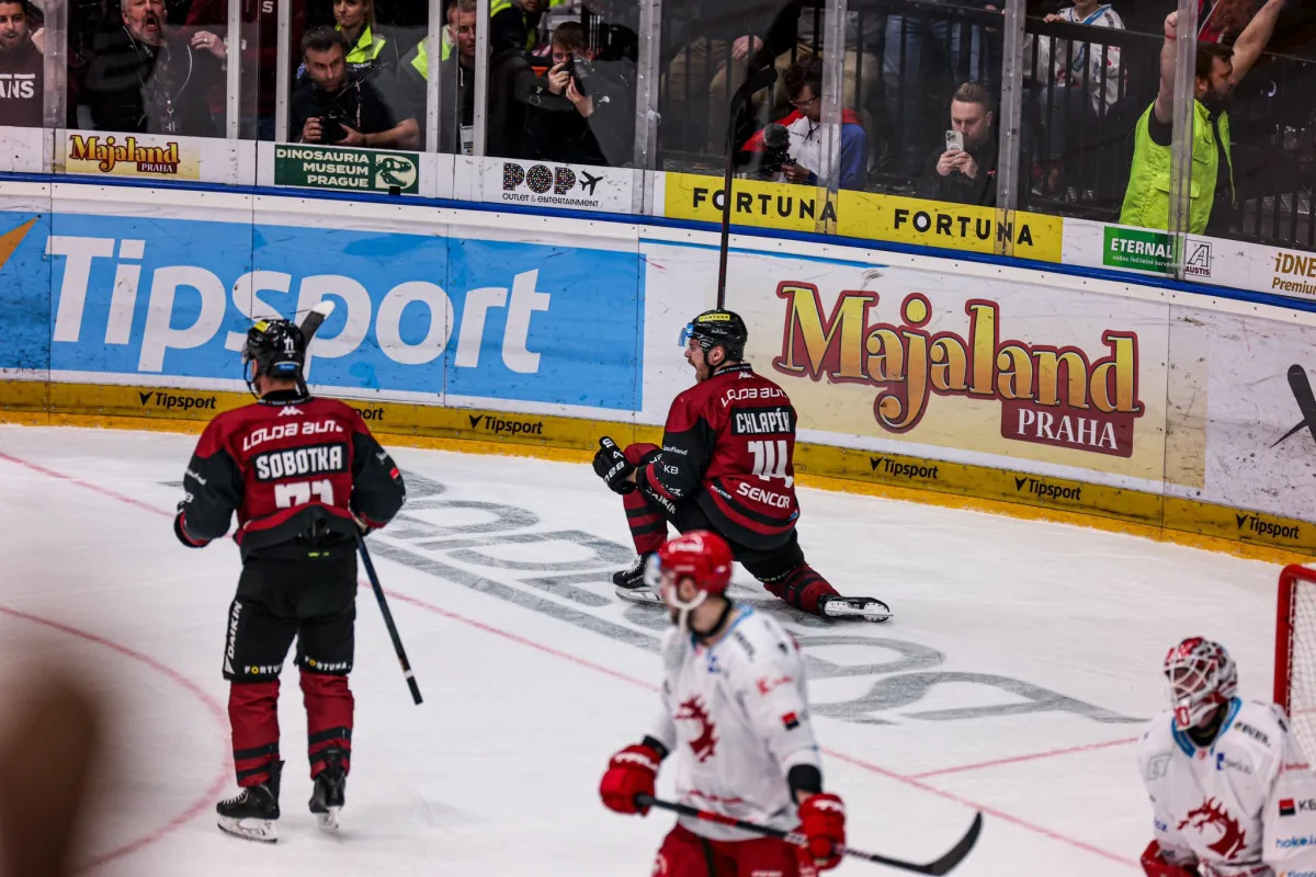 Sparta porazila Třinec 3:2