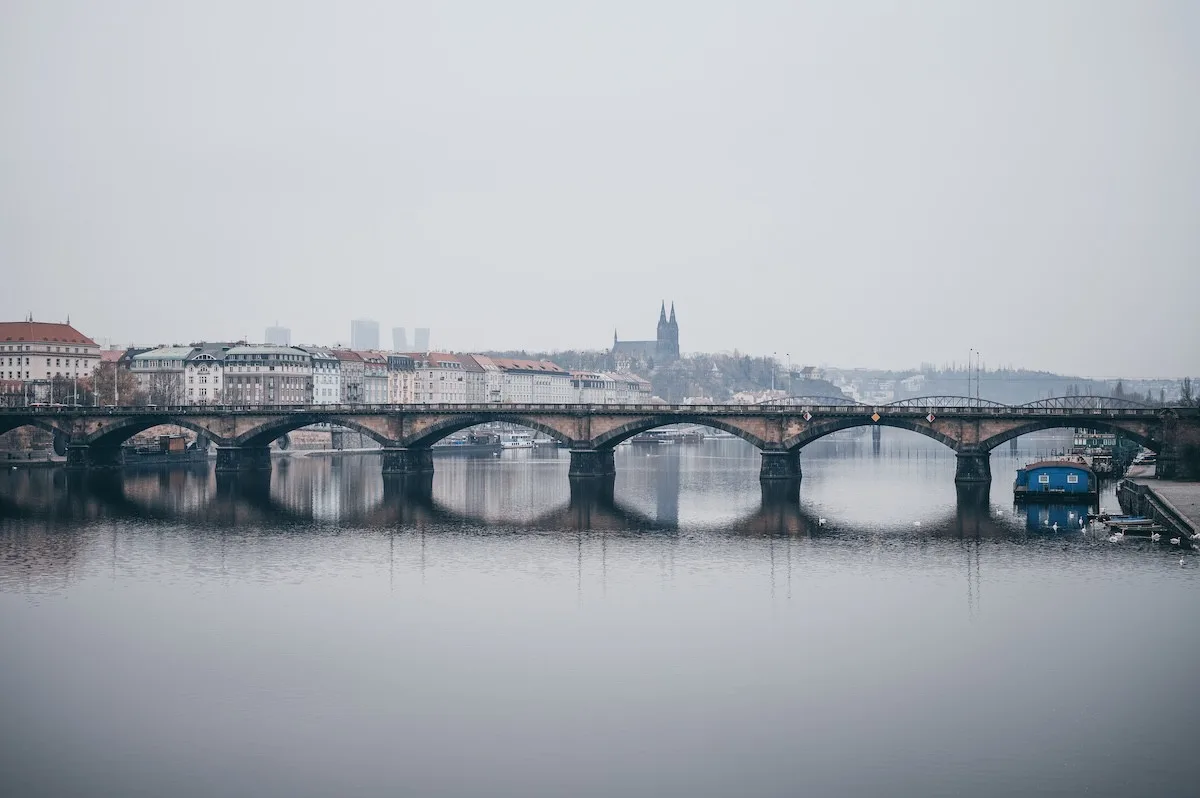 Zataženo a přízemní mrazíky. Studené počasí potrvá minimálně celý týden