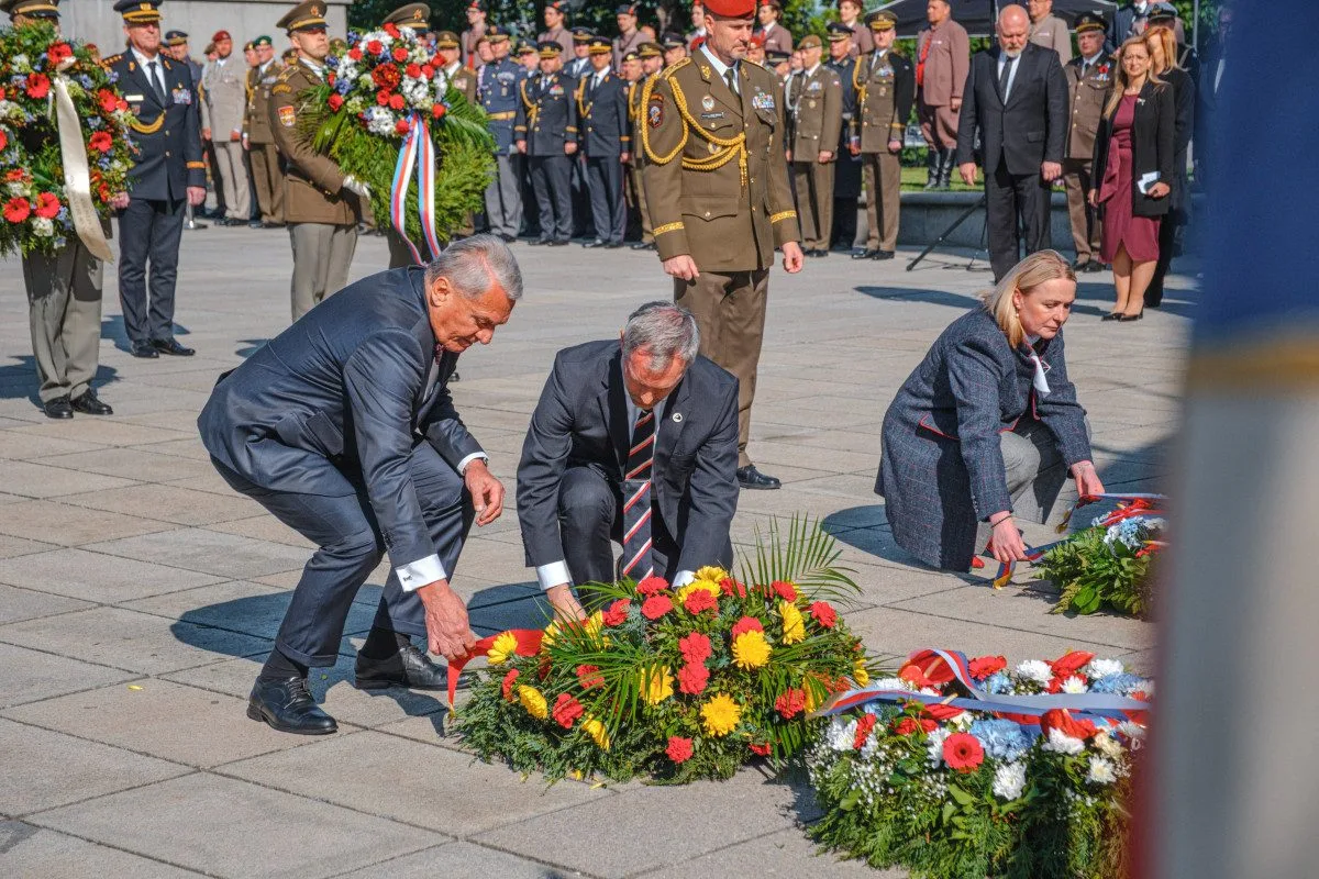Je správné, že se stavíme za práva napadené Ukrajiny, řekl prezident při pietním aktu na Vítkově