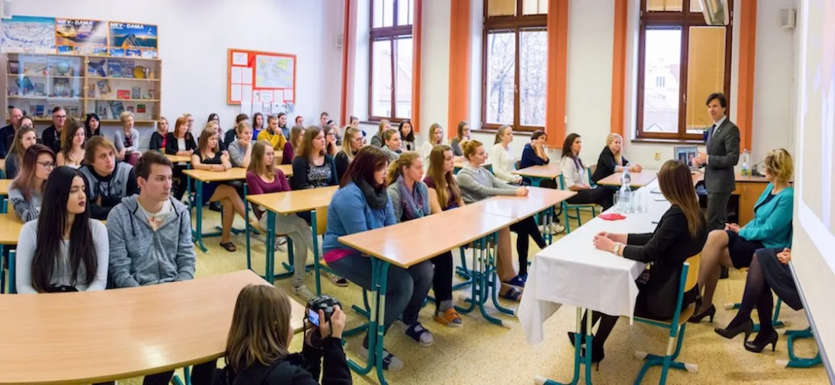 Na zvyšování kapacit pražských středních škol je podle experta pozdě, nabídka nestačí