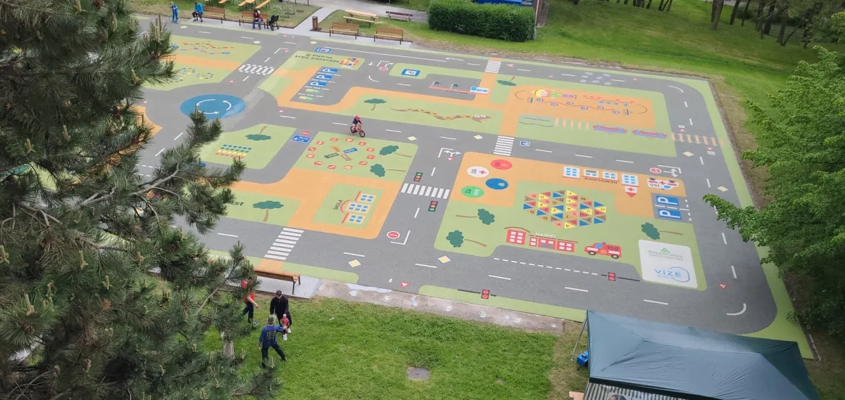 Na sídlišti v pražských Ďáblicích se otevřel dopravní park pro děti
