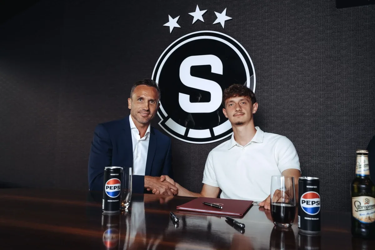 Fotbalisty Sparty posílil z Jablonce slovenský reprezentant do 21 let Hollý.