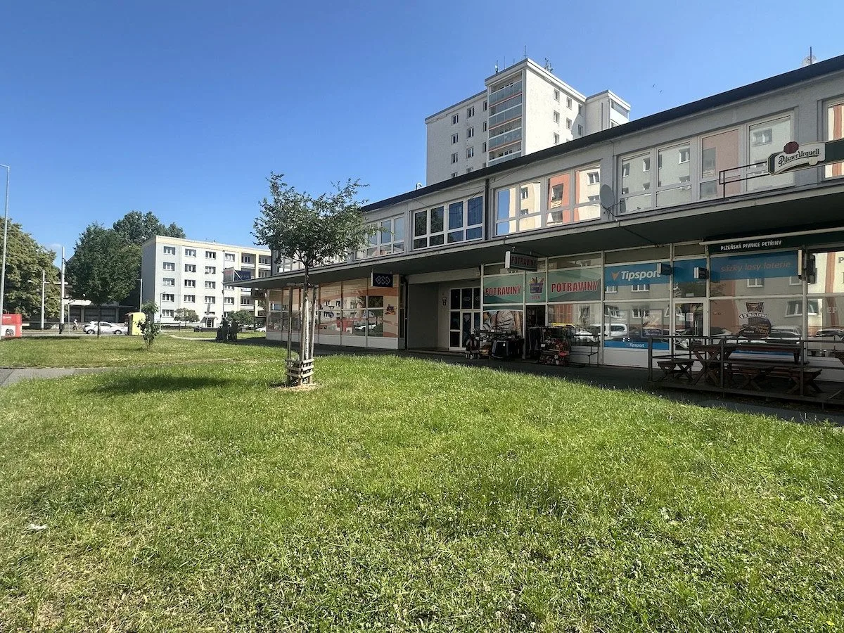 Praha 6 stopla prodej pozemků na Petřinách, místní proti výstavbě sepsali petici
