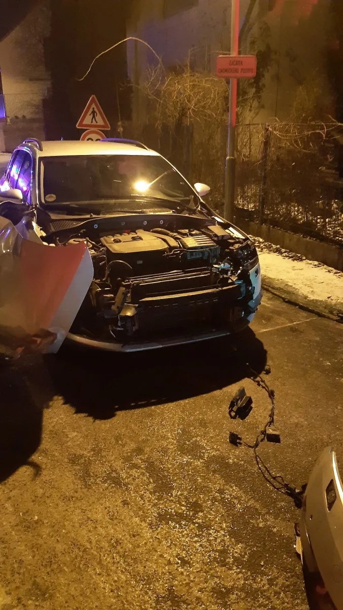 Nebezpečný přejezd v Praze 6 vyřešili jednosměrkou. Ta ale podle místních ucpe čtvrť