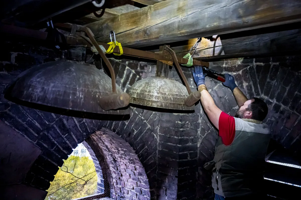 Svatá Ludmila přišla dočasně o hlas, bicí mechanismus totiž renovují