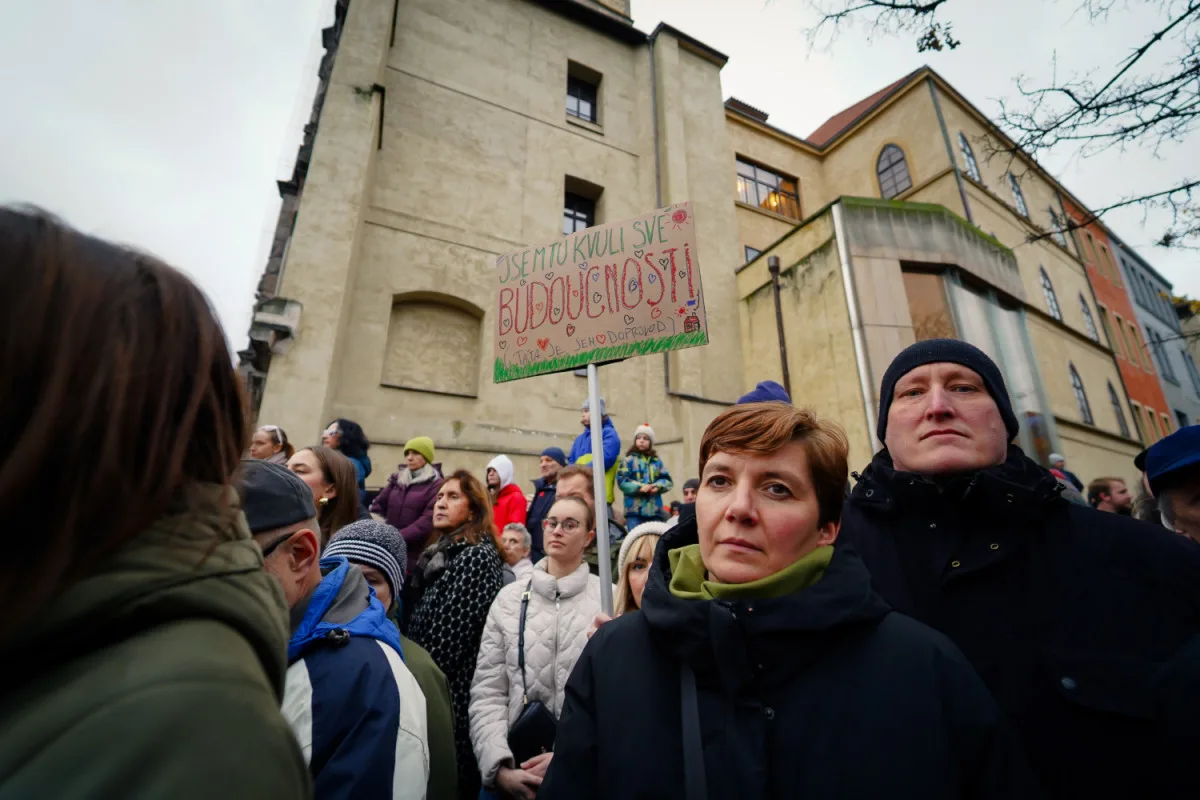 FOTO: Na protivládní demonstraci Milionu chvilek dorazily na Staromák tisíce lidí