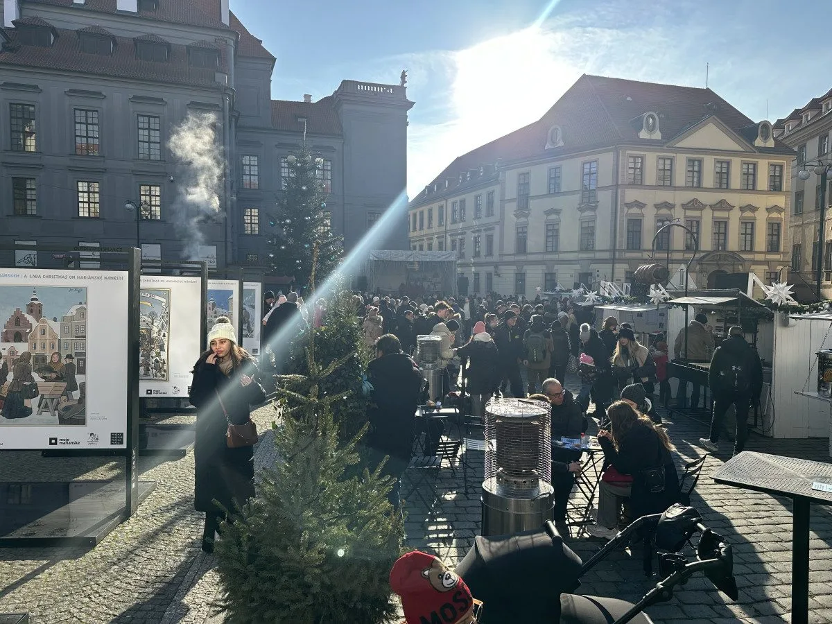 Kam v centru Prahy na svařák za 60? Na trhy, kde přispějete na dobrou věc