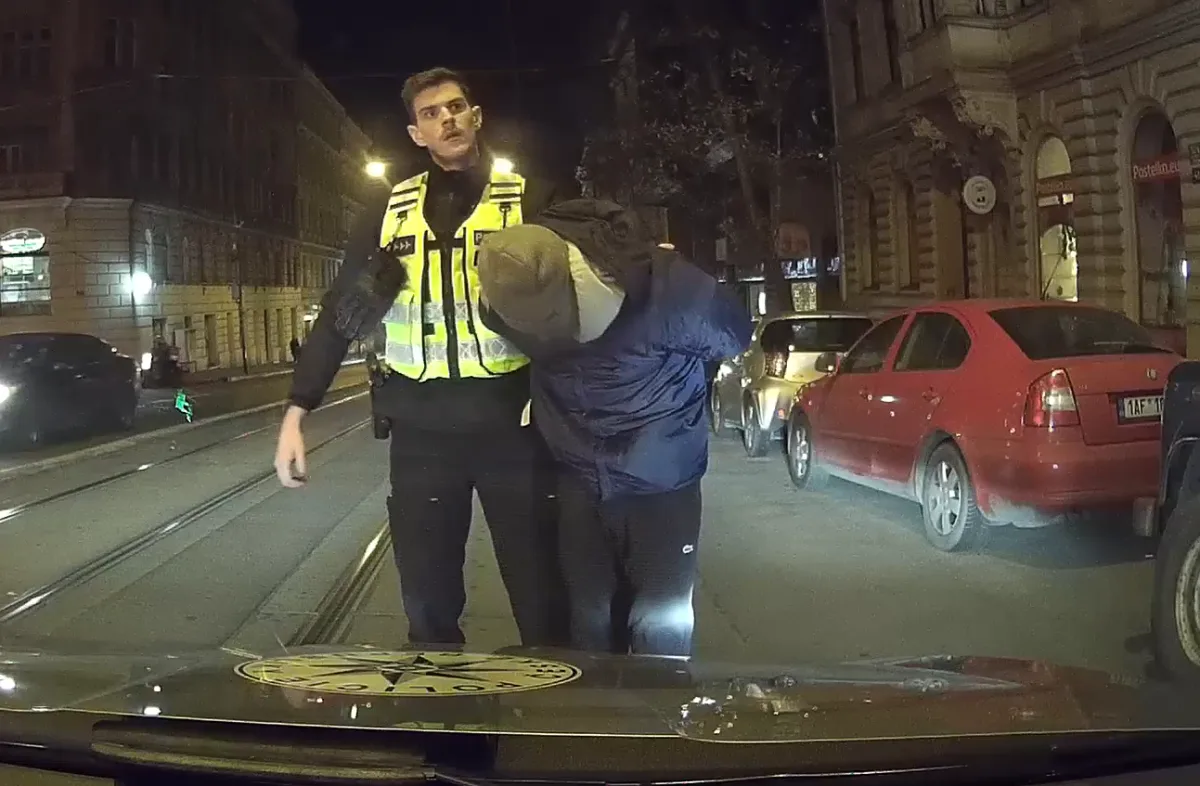 Muže zadrželi hned po činu