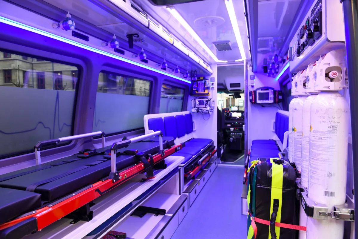 Pražští záchranáři představili novou sanitku za 7 milionů. Poslouží při evakuacích
