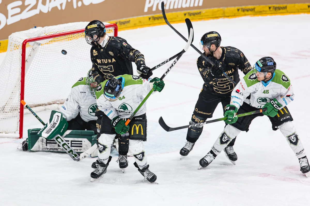 Hokejisté Sparty vzdali hold i podruhé vítězně