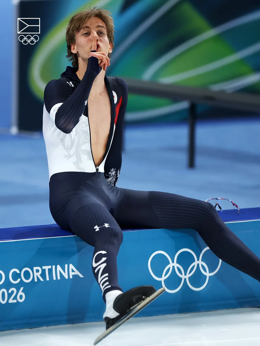 Olympijské zlato pro Jílka. Devatenáctiletý rychlobruslař z Prahy vyhrál závod na 10 km
