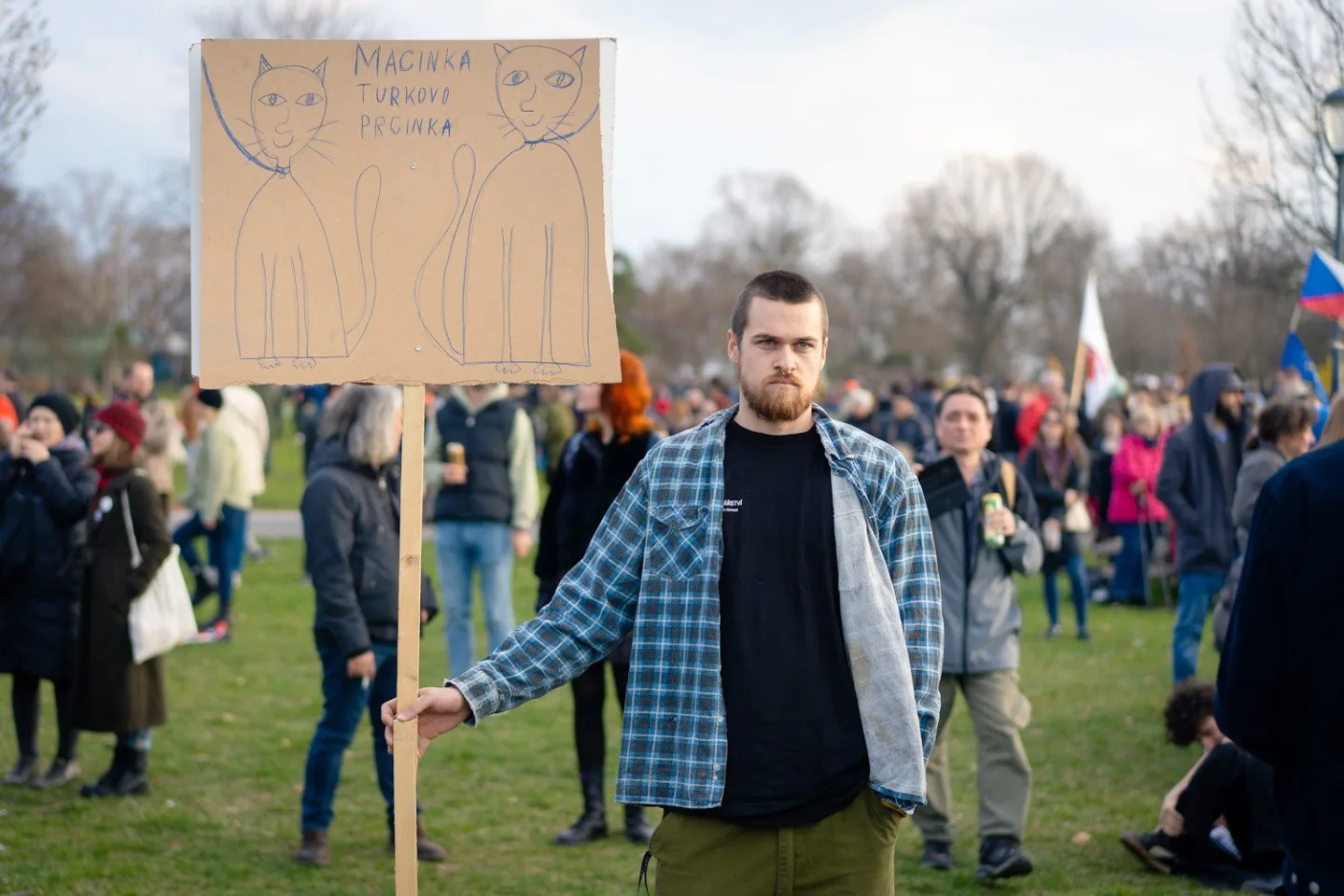 FOTO: Pryč s Burešem a vyděrači. Podívejte se, jak probíhala demonstrace na Letné