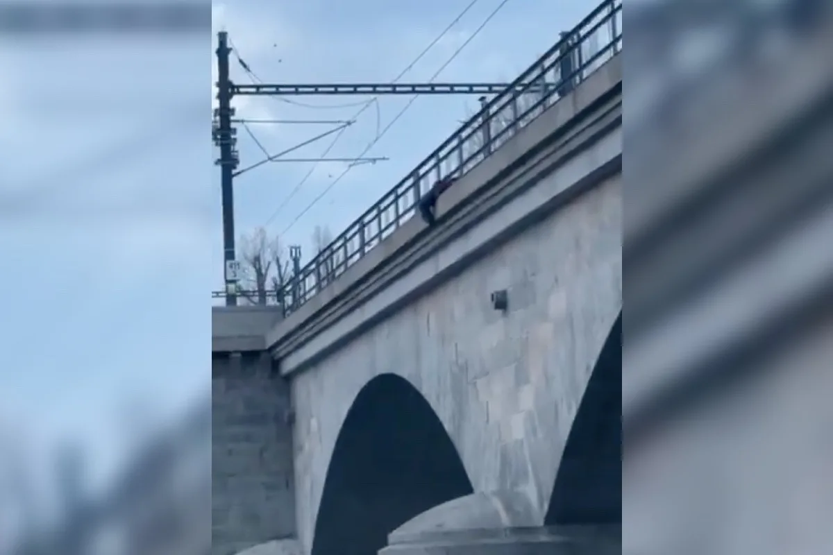 Žena hrozila sebevraždou.