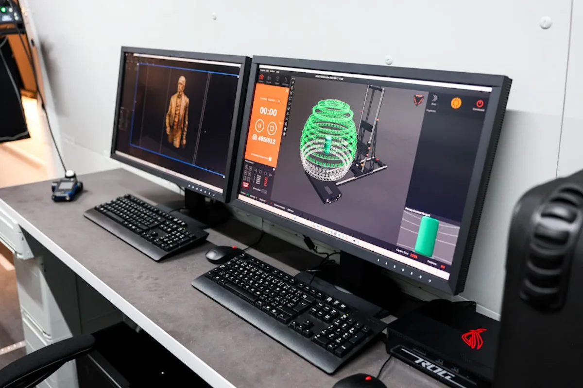 Na Ukrajinu jede z Prahy další mobilní digitalizační pracoviště, bude dokumentovat památky