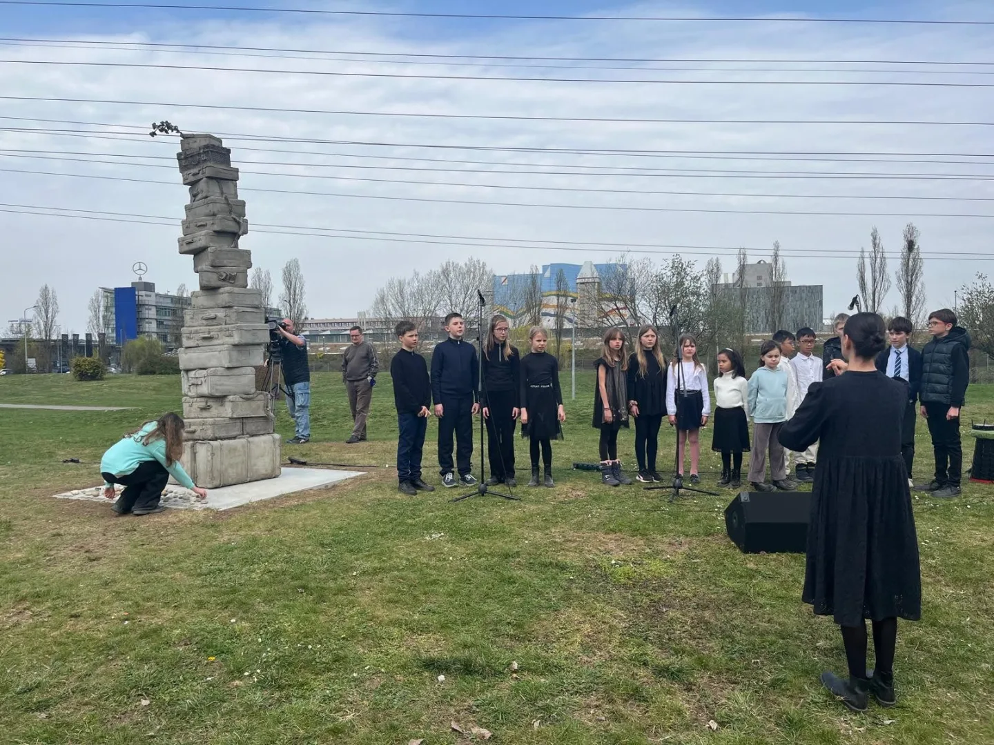 V parku na Jižním Městě odhalili památník místním obětem holokaustu