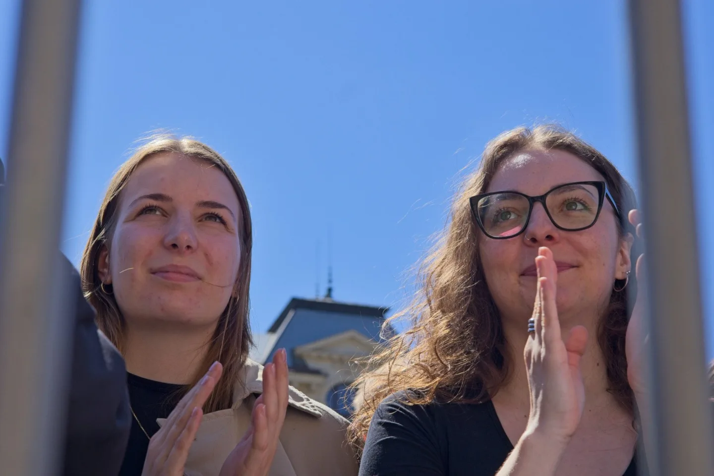 OBRAZEM: Nespokojení studenti, Hřib proti Ševčíkovi. Akce na podporu médií přilákala stovky lidí
