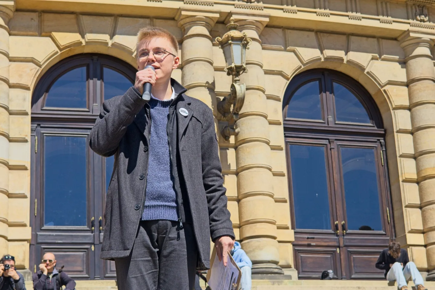 OBRAZEM: Nespokojení studenti, Hřib proti Ševčíkovi. Akce na podporu médií přilákala stovky lidí