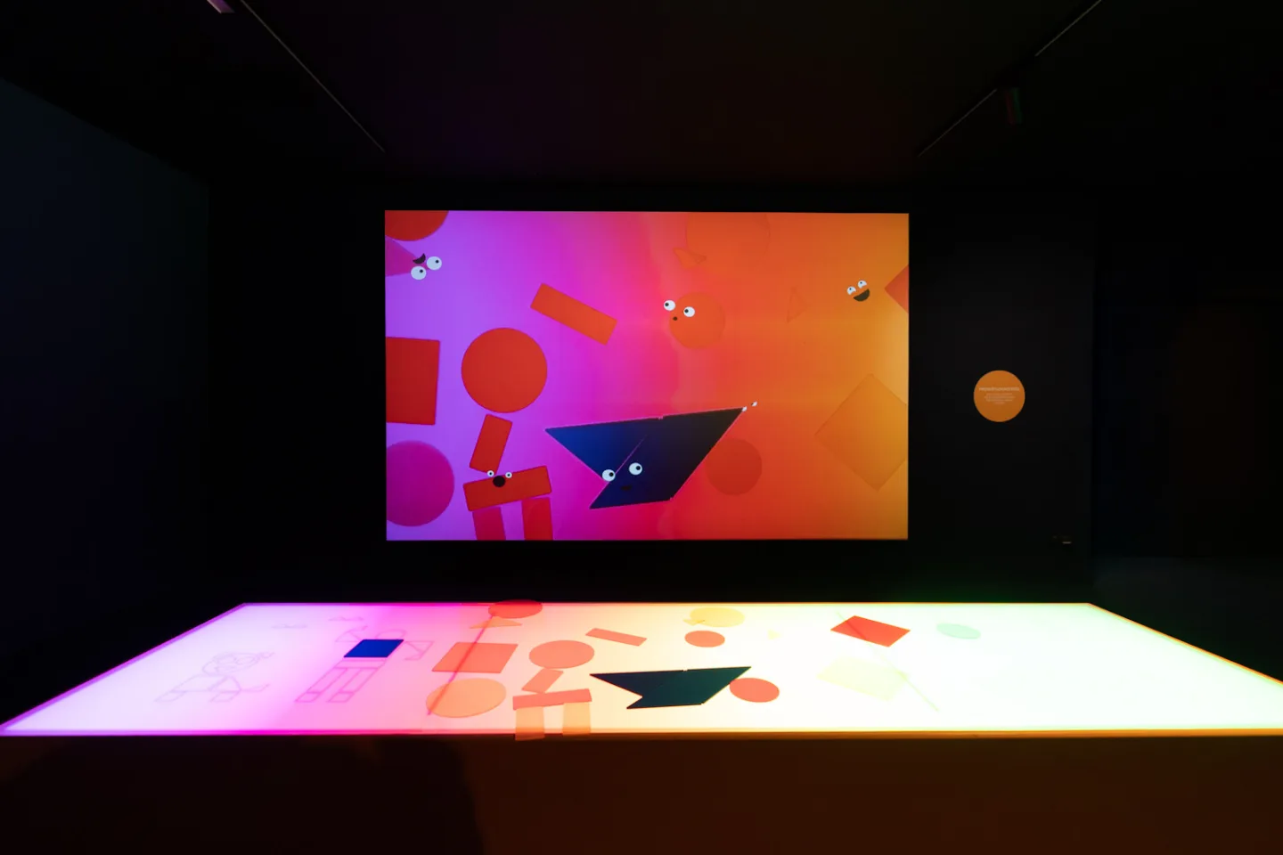 FOTO: Signal Space rozšířil výstavu, připomíná historii slavného audiovizuálního festivalu