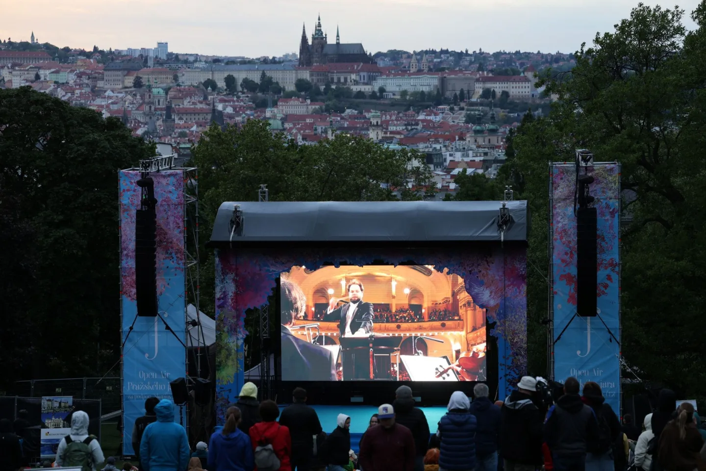 Dvojka na vlnách Pražského jara: Riegrovy sady hostily velkolepý hudební den