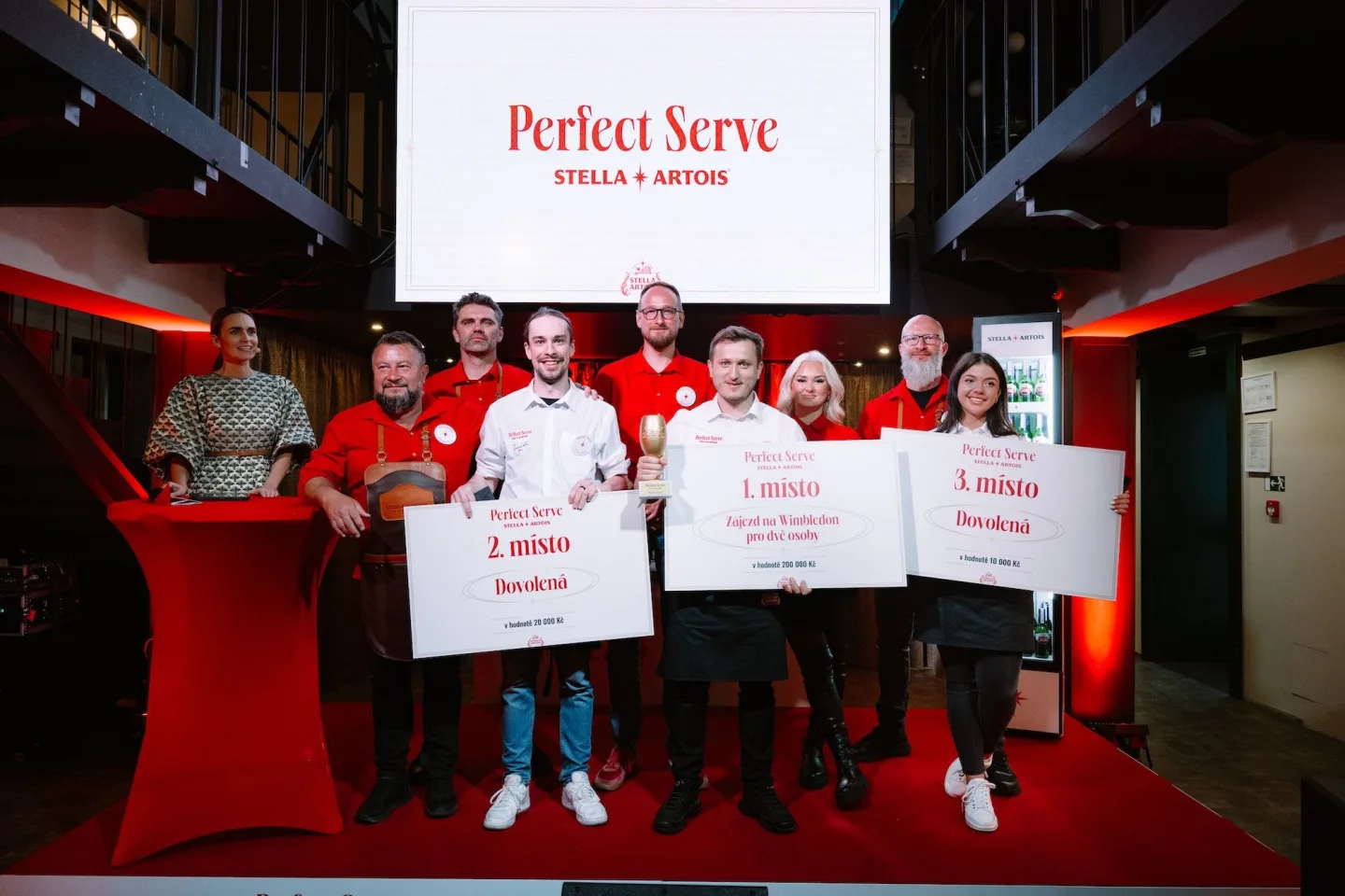 Precizně seříznutá pěna a pevné nervy. To je soutěž v čepování Stelly Artois