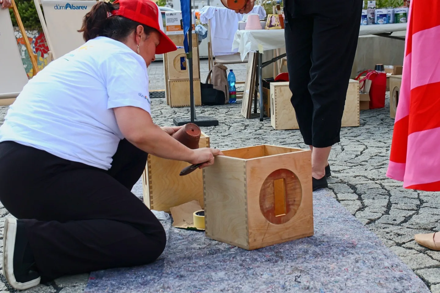 Moderní kompostéry i práce pro lidi se schizofrenií. Festival Pěstuj město ukázal, jak udržitelná řešení předbíhají současnou legislativu