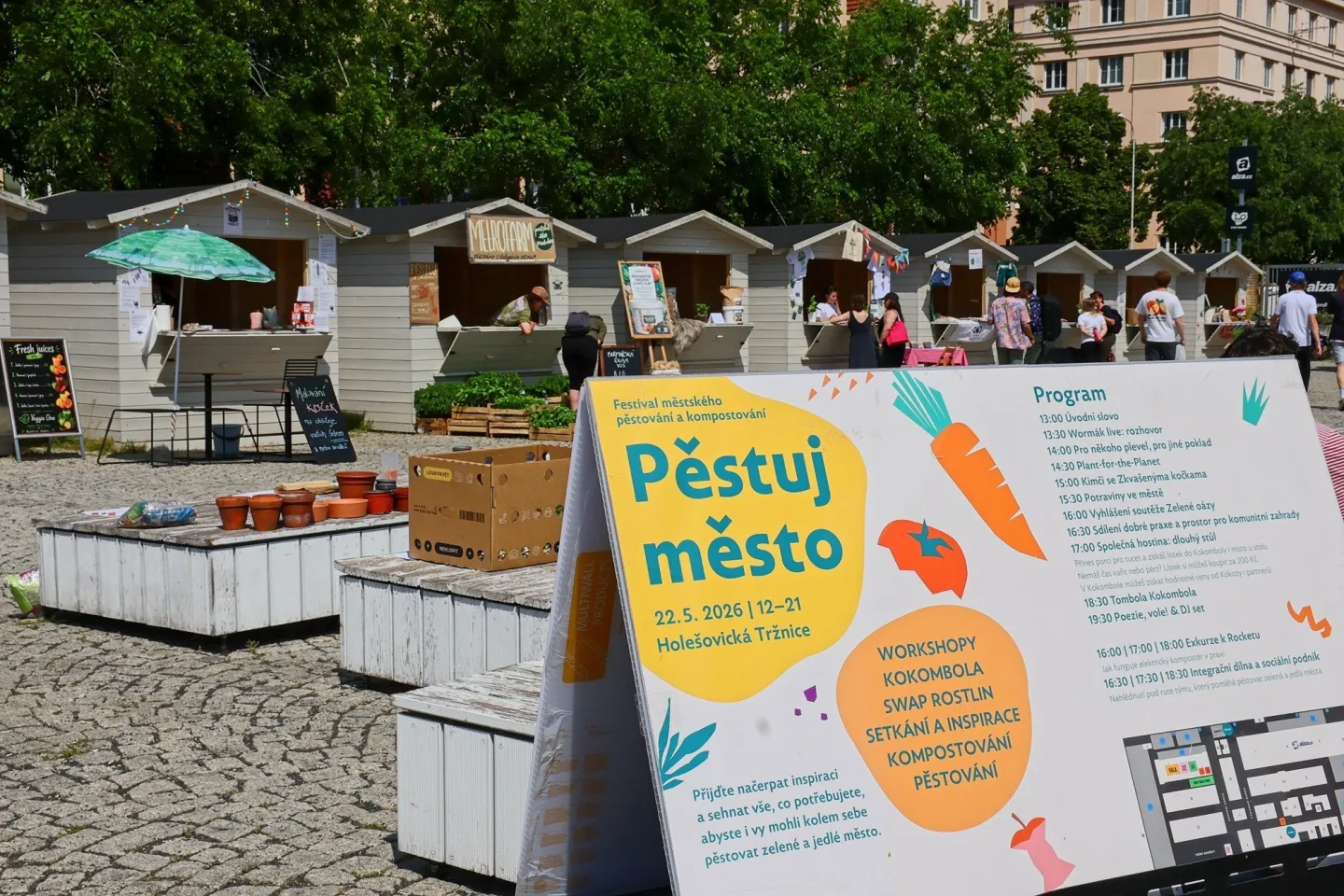 Moderní kompostéry i práce pro lidi se schizofrenií. Festival Pěstuj město ukázal, jak udržitelná řešení předbíhají současnou legislativu