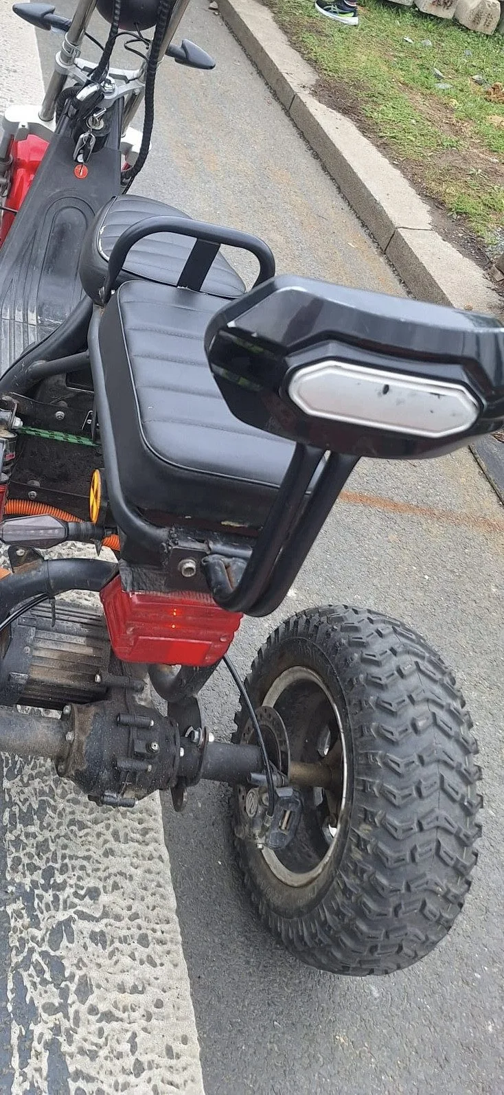 Policisté se zaměřili na motorky a koloběžky. Za tři dny rozdali pokuty za 85 tisíc