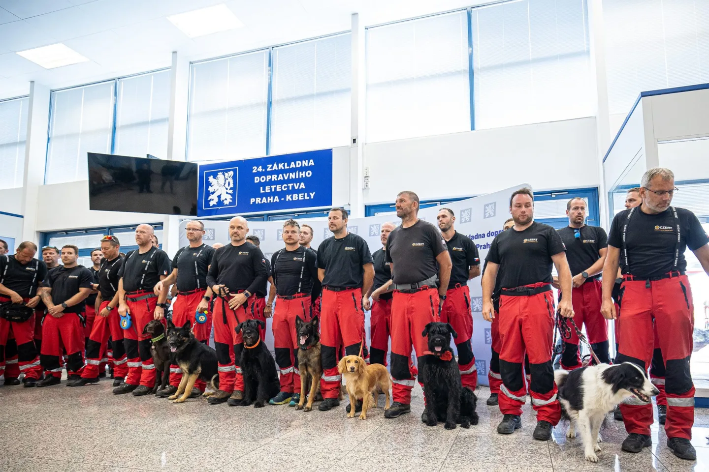Velké horko a malá šance na záchranu. Psovod městské policie popsal zásah ve Venezuele