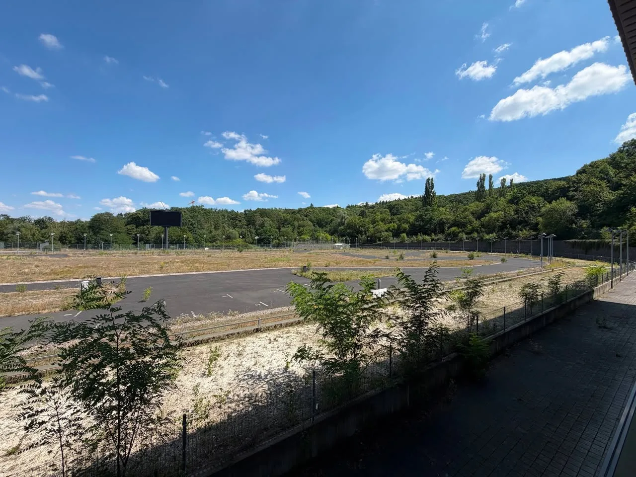 Areál Praha koupila za 216 milionů.