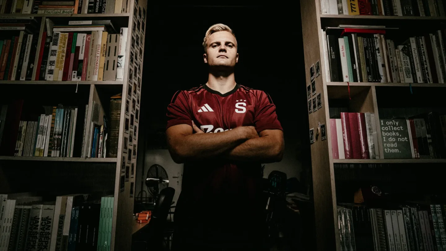 Za Spartu bude kopat bratranec Erlinga Haalanda. Jde o nejdražší posilu české ligy