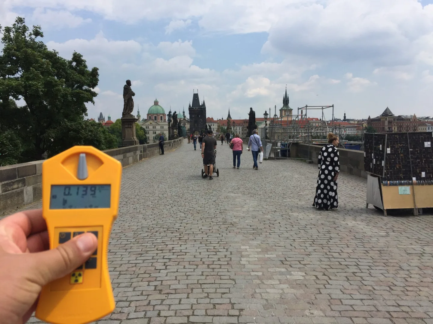 Lovci záření naměřili radioaktivitu na nádražích i v centrech českých měst