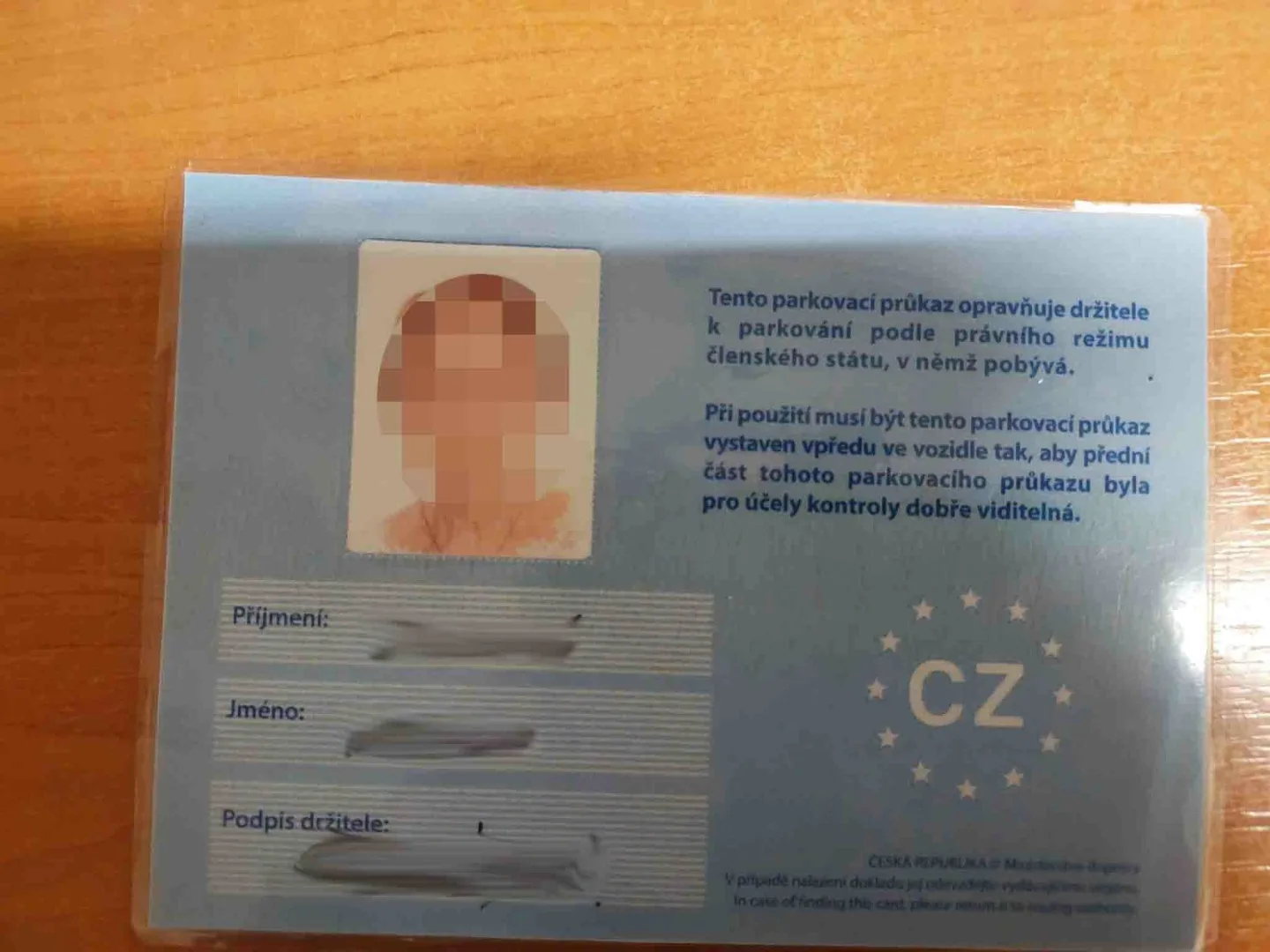 Průkaz byl falešný.