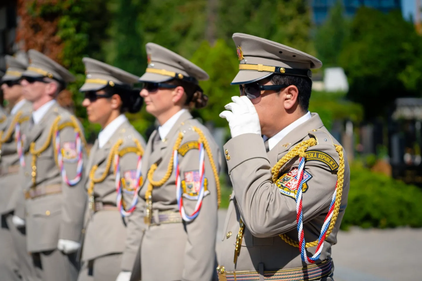 FOTO: Poslední rozloučení s Milanem Knížákem. Při obřadu promluvili Klaus a Klempíř