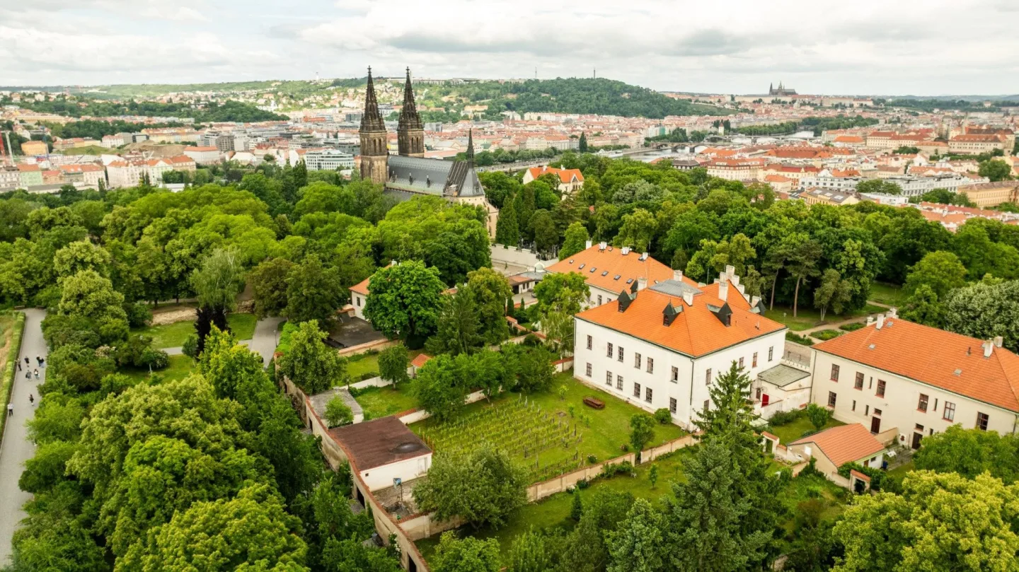 Na Vyšehrad čerpají vodu z Vltavy.