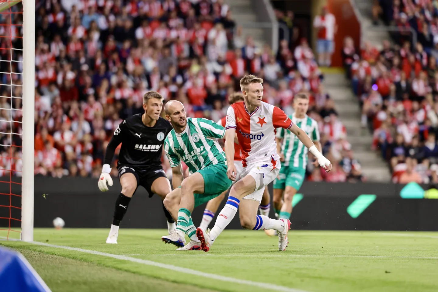 Vršovické derby skončilo smírně, Slavia remizovala v Edenu s Bohemians 2:2