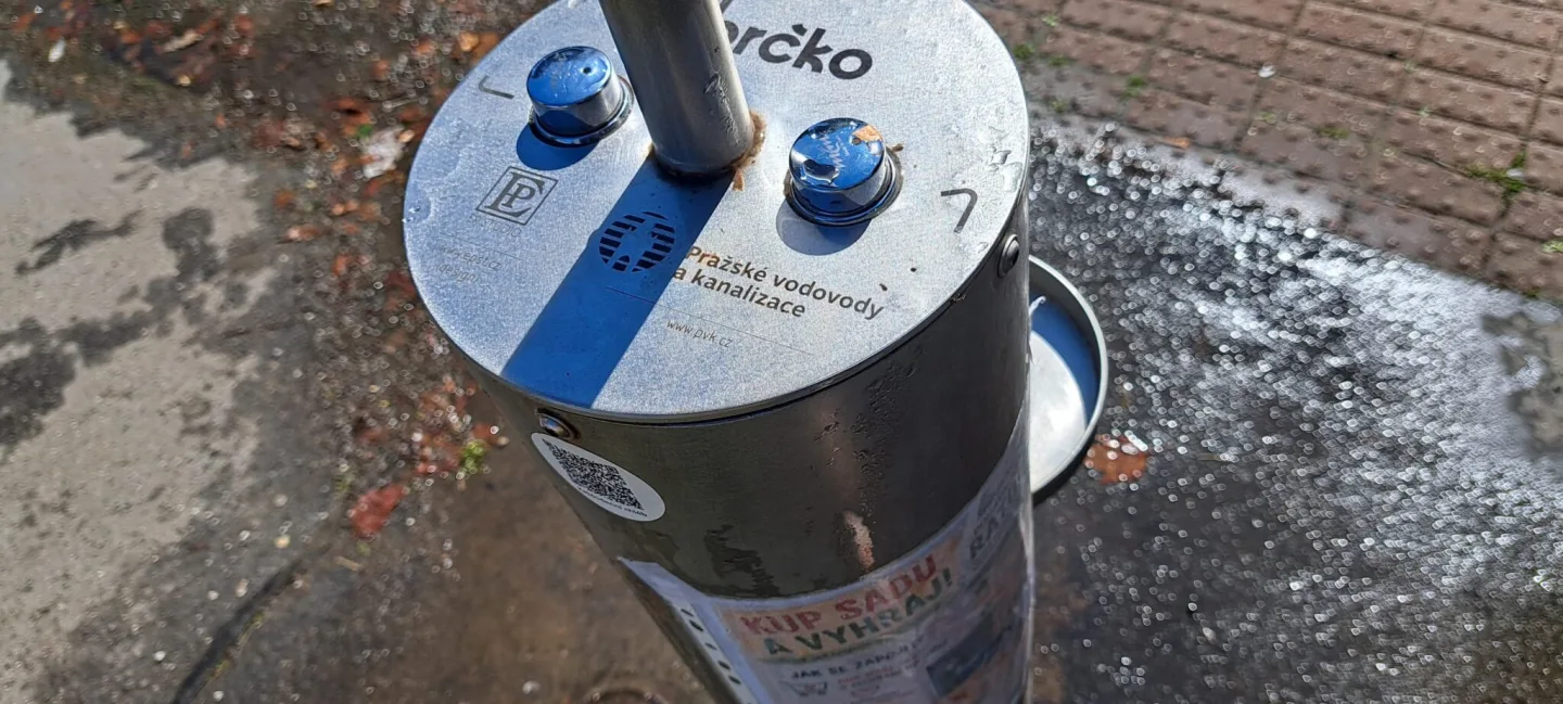 Pražských mlžítek se lidé bát nemusí. Hygienici v nich legionellu nenašli