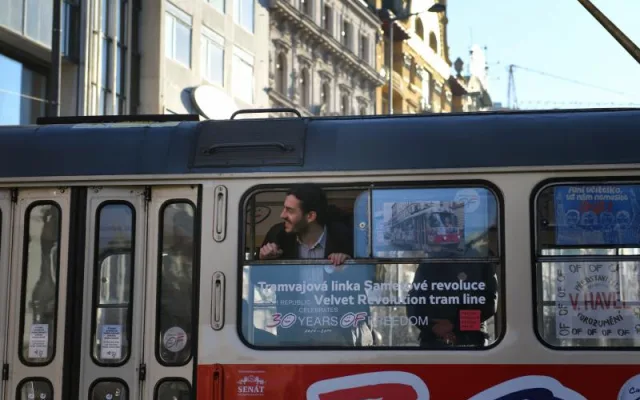 Tramvaj Václava Havla se vrací do pražských ulic.