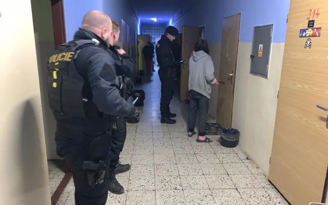 FOTO, VIDEO: Během sobotní akce vybrali policisté v Praze na pokutách téměř 60 tisíc korun