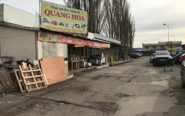 FOTO: Obchodní centrum Sapa. Jak se z masokombinátu stalo město ve městě